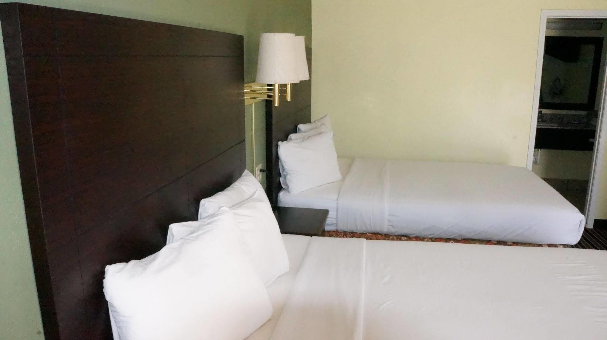 Regency Inn Pittsburg Eksteriør bilde