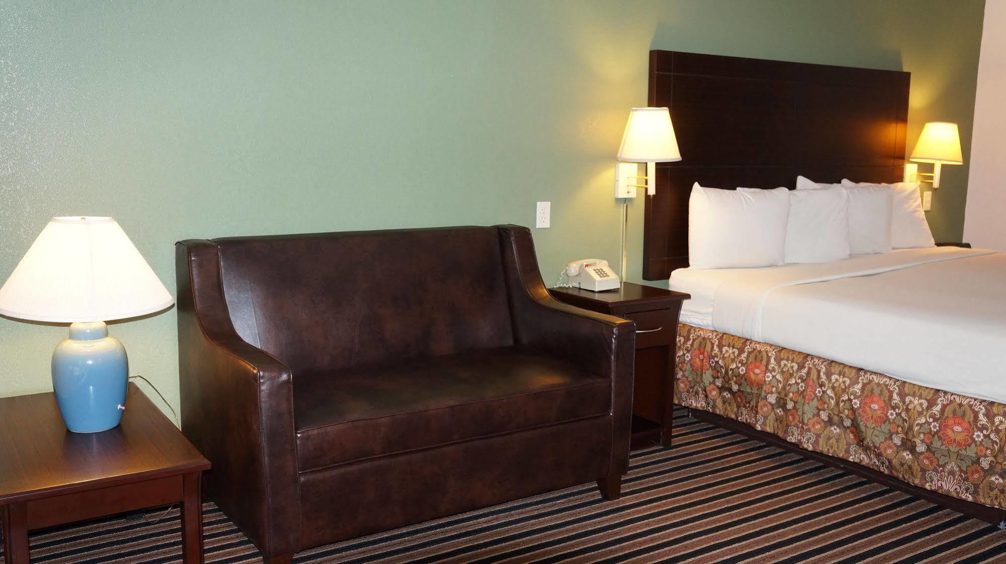 Regency Inn Pittsburg Eksteriør bilde