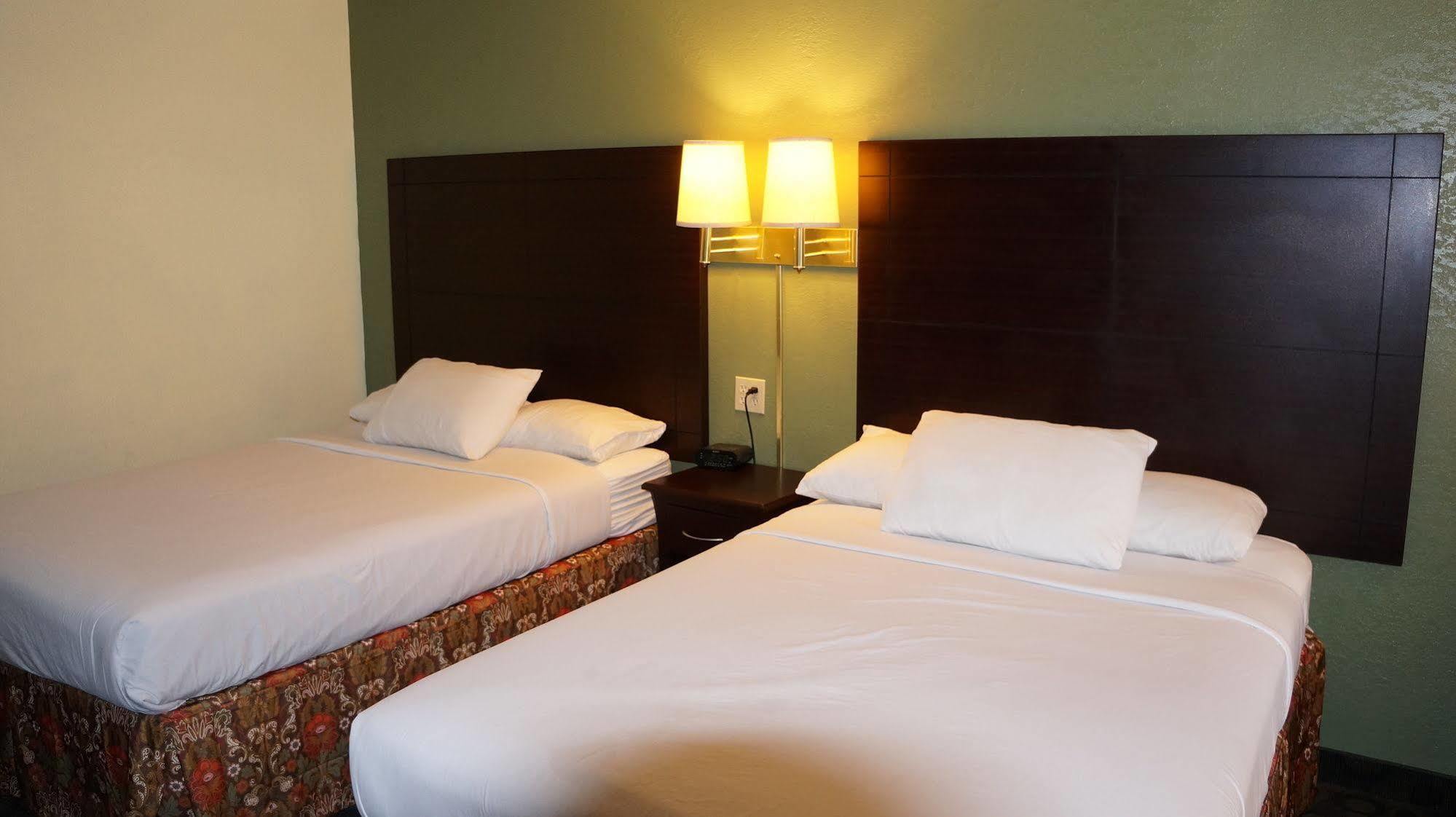Regency Inn Pittsburg Eksteriør bilde